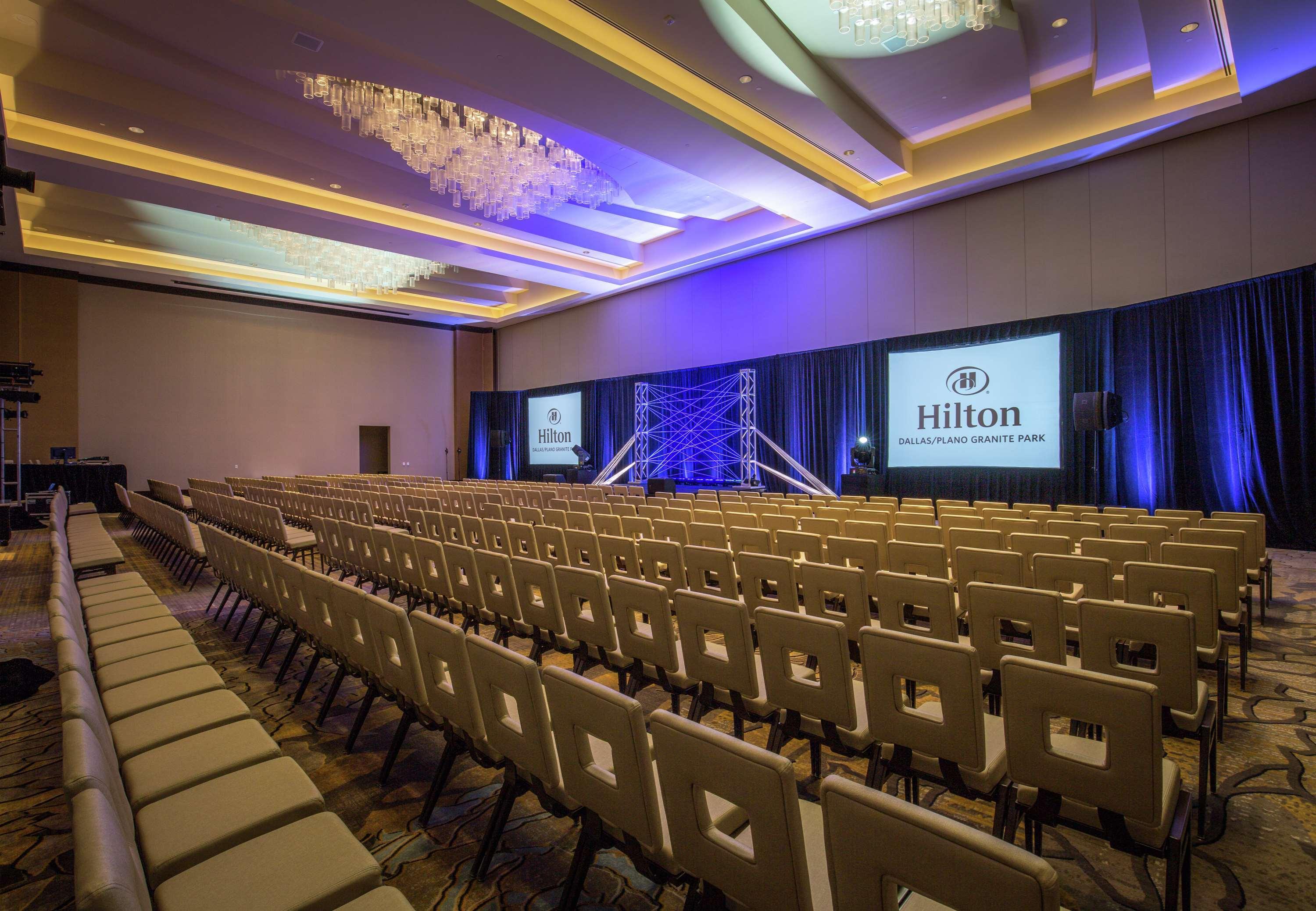 Hilton Dallas/Plano Granite Park Екстер'єр фото