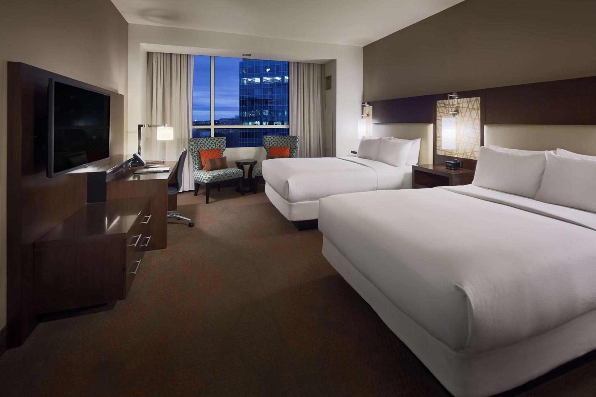 Hilton Dallas/Plano Granite Park Екстер'єр фото